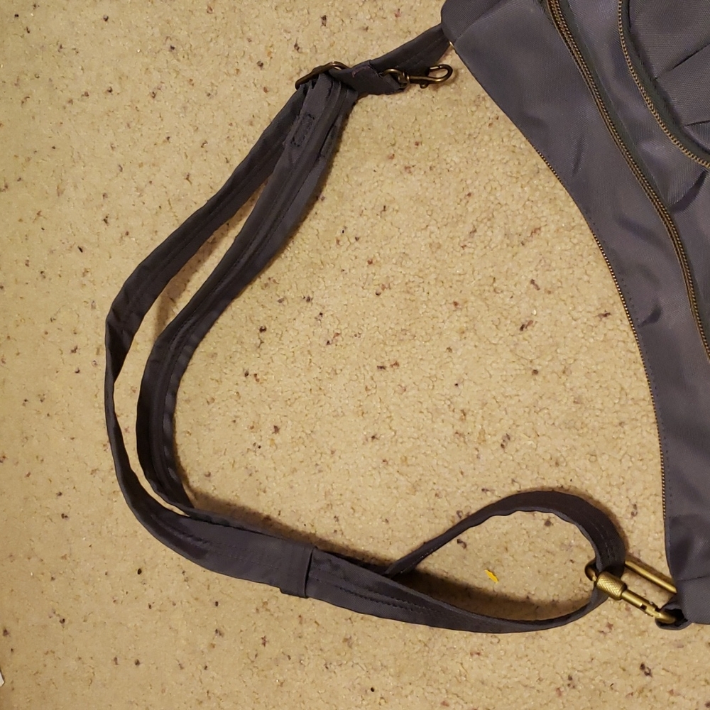 Travelon Gray Bag - Picture 12 of 13